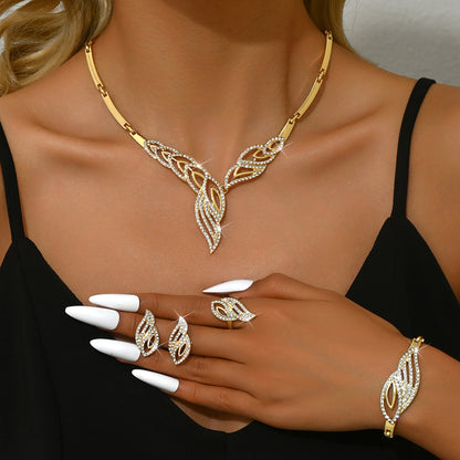 Golden Hues Necklace Set