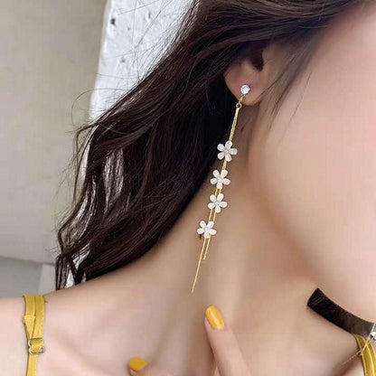 Daffodil Earrings